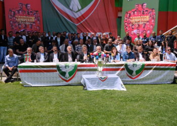 Amedsporê biryar girt ku bi Nahît Eren re berdewam bike