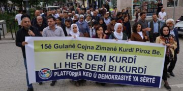 Li Êlih û Sêrtê Cejna Zimanê Kurdî hat pîrozkirin