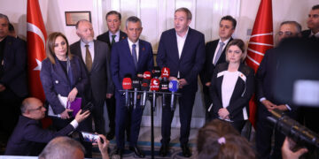 Bakirhan: CHP dikarê vê pêvajoyê bi kongreyeke demokratîk derbas bike