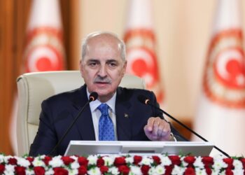 Numan Kurtulmuş: Divê amadekirina Destûra Bingehîn bigirin rojevê