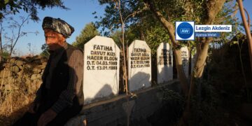Komkujiyek bikeser: Tevî sebîyek 8 rojî malbatekê qetil kirin