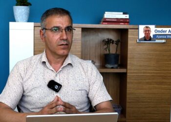 Di bin gefa ‘algorîtmayê’ de zimanê Kurdî: Divê em pêşî li vîrûsa dîjîtal bigirin