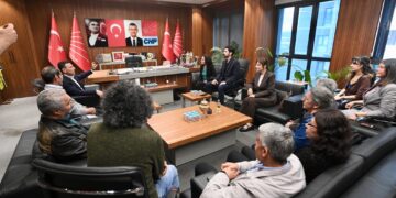 DEM Partî li Stenbolê çû serdana CHPê