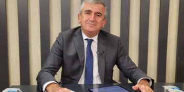 Şaredarê Akçokocayê ji peywirê hate dûrxistin