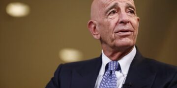 Erka Tom Barrack bi dawî bû