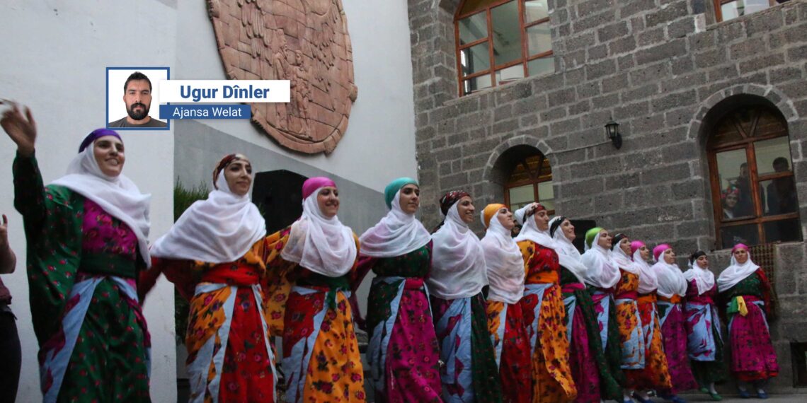 Çanda resen: Govenda Kurdî