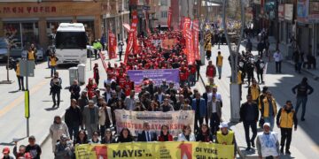  Li Wanê 1ê Gulanê: Aboriyê ne ji bo şer, ji bo karkeran xercbikin
