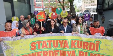 Banga ji bo Kurdî: Kurdî hîn bibe siberojê ronî bike