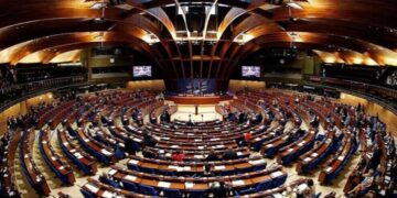Ji parêzerên jin ên Kolombiyayî ji bo Abdullah Ocalan banga azadiyê
