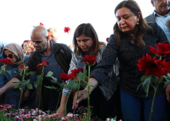 Qurbaniyên komkujiya 5ê Hezîranê hatin bibîranîn