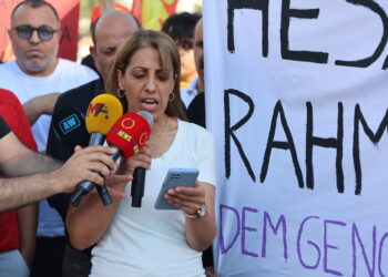 ‘Jinên Kurd dê rê nedin gotinên nijadperestî’