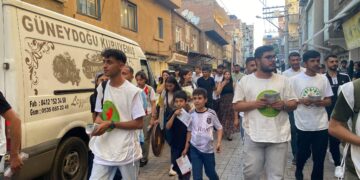 Ciwanan ji bo “Mitînga Azadiyê” banga tevlibûnê kir