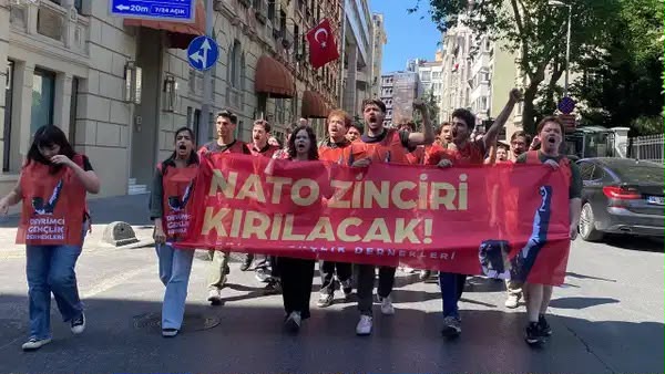 Çalakiyên li dijî NATOyê: Gelek ciwan hatin binçavkirin