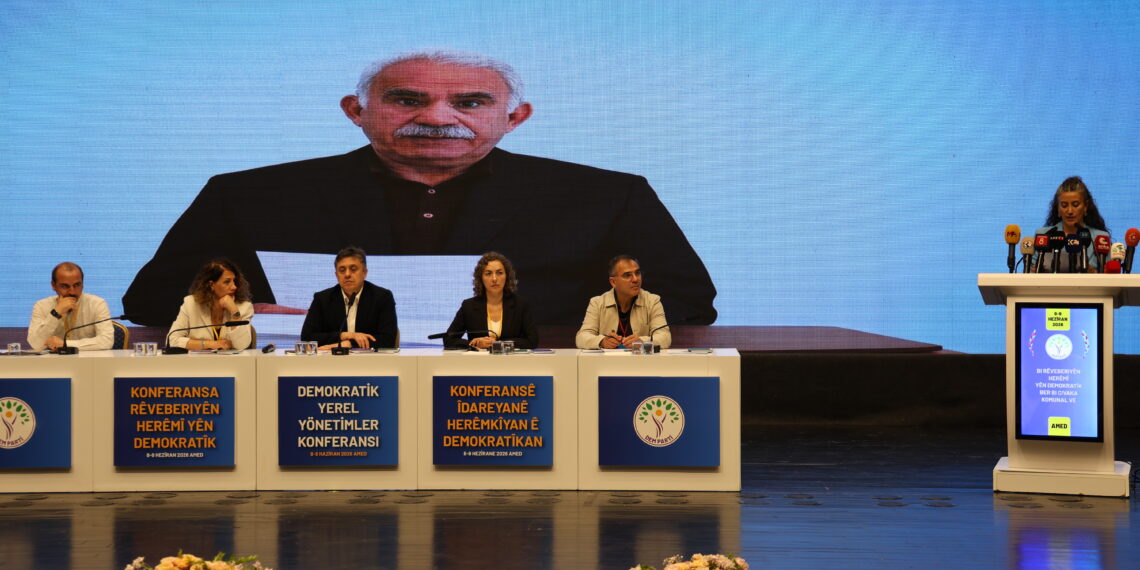 Abdullah Ocalan: Gihiştina civaka demokratîk bi demokrasiya herêmî pêkan e