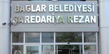 Karkerên Şaredariya Rêzanê bertek nîşanî Rahmî Koç dan