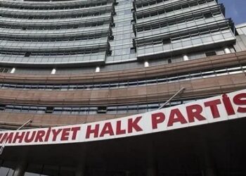 28 parlamenteranê CHP’yî Meclîsê Partî ra îstîfa kerd