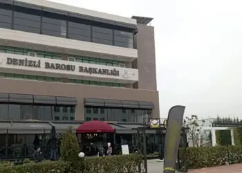 Serekê Baroyê Denîzlî û 12 avûkatî ameyî destbendkerdene