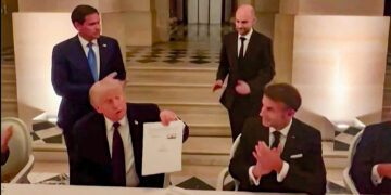 Donald Trump metna lihevkirina bi Îranê re îmze kir
