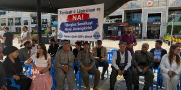 Kedkarên ji kar hatine dûrxistin dest bi nobeta edaletê kirin