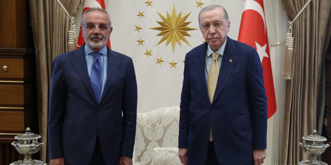 Sirri Sakik bi Serokkomar Erdogan re hevdîtin pêk anî