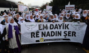 ‘Bêrê ma destê xo bidî yewbînan û aştî awan bîkerî’