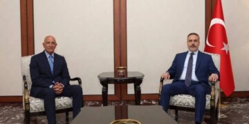 Tom Barrack û Hakan Fîdan civiyan