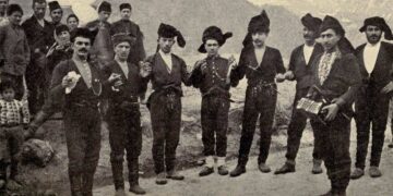 Dosye – 3: Yên li derveyî komarê hatine hiştin  Komara sed salî zimanê hezar salan tune kir: Di komara qedexeker de rewşa Lazan