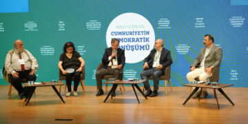 ‘Di avakirina komarê de şaşiya herî mezin netew dewlet e’