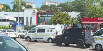 Li dijî Otokoç a girêdayî Holdîng Koç e êrîşeke çekdarî pêk hat