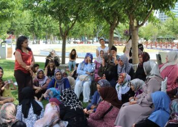 Komunên Jinan li hev civiyan: Aboriya hevpar jiyana komunal ava dike