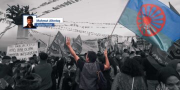 Dosye 1: Yên li derveyî komarê hatine hiştin Bindestê bindestan li cîhanê bêwelat in: Komarê ji Romanan re çi kir?