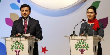 Ji Komîteya Wezîran biryar: Divê Demîrtaş û Yuksekdag tavilê bên berdan