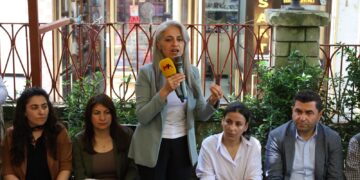 Ûçar: Birêz Ocalan di bin şertên tecrîdê de ji bo aştiyê dixebite