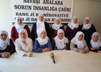 Dayikên Aştiyê banga tevlibûna ‘Mitînga Azadiyê’ kir