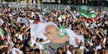 Di Mitînga Azadiyê de wêneyên Ocalan hate vekirin