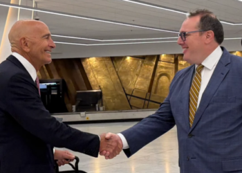 Tom Barrack li Bexdayê ye