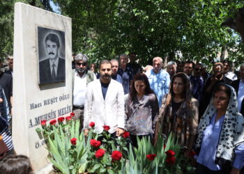 Siyasetmedarên Kurd Melîk û Ayyildiz hatin bibîranîn