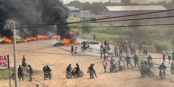 Li Bolîvyayê serhildana li dijî qeyrana aborî: Di êrişa polîsan de 14 sivîl birîndar bûn