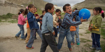 UNICEF: Cîhan ji bo zarokan ne bi ewle ye